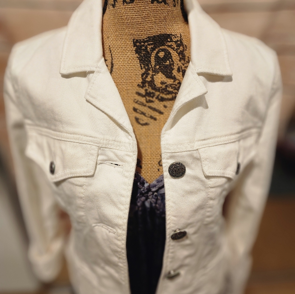 White "jeans" jacket